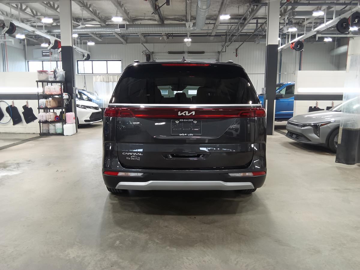 2023 Kia Carnival - Image 5