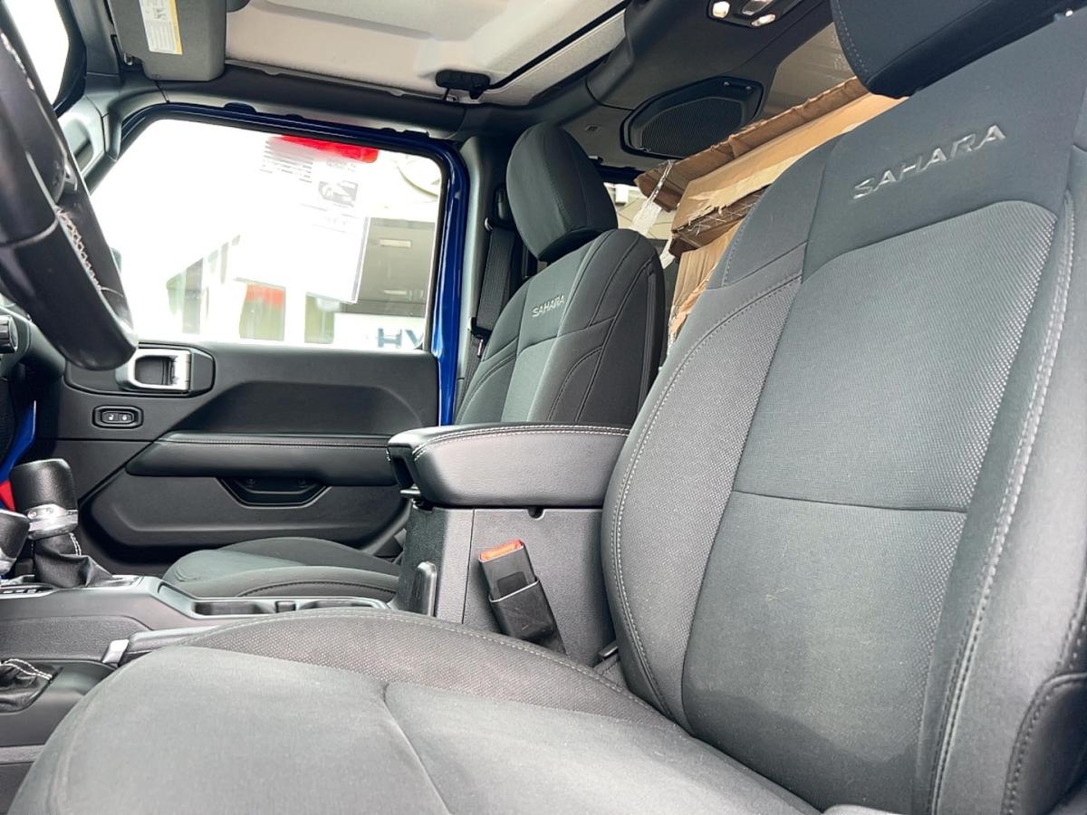 2020 Jeep Wrangler - Image 12