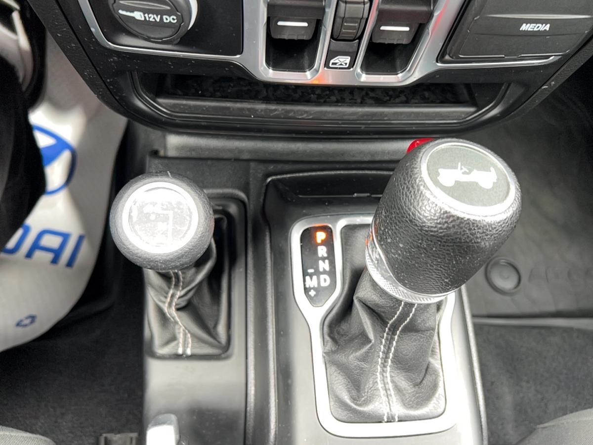 2020 Jeep Wrangler - Image 21