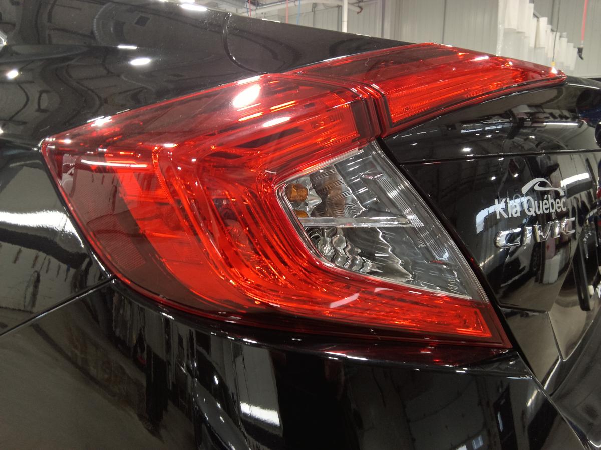 2016 Honda Civic - Image 20