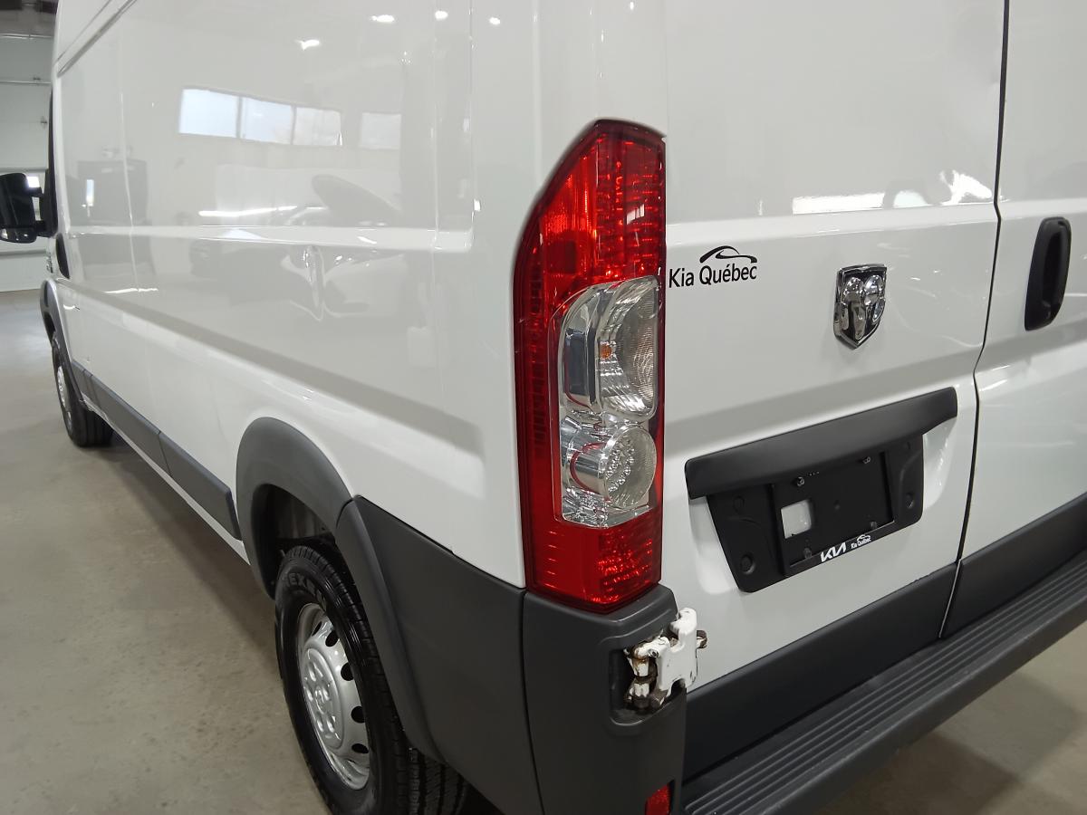 2018 RAM ProMaster Cargo Van - Image 14