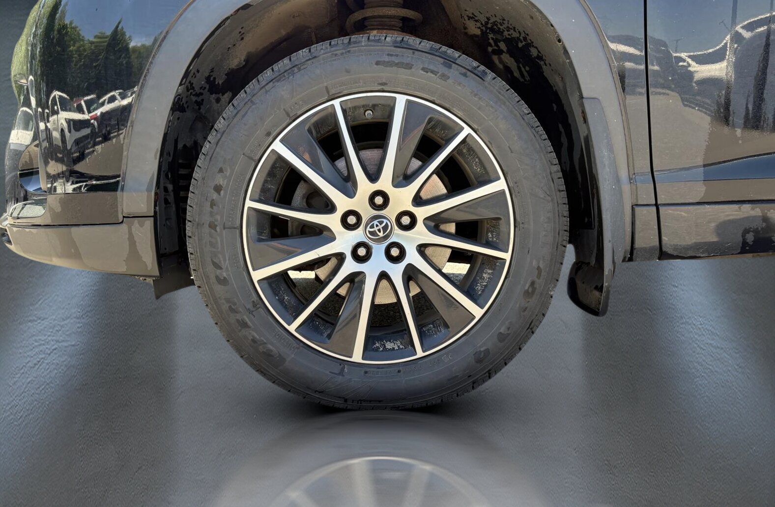 2018 Toyota Highlander - Image 5