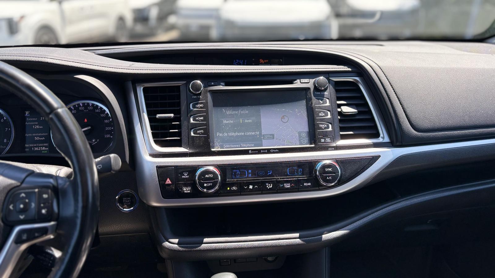 2018 Toyota Highlander - Image 22