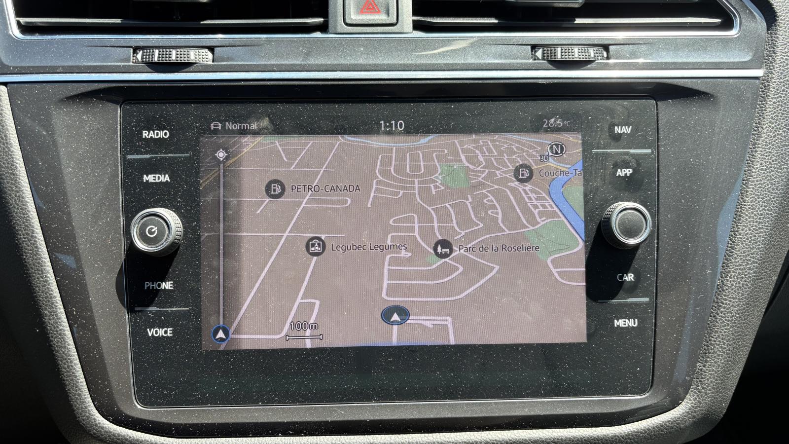 2021 Volkswagen Tiguan - Image 23