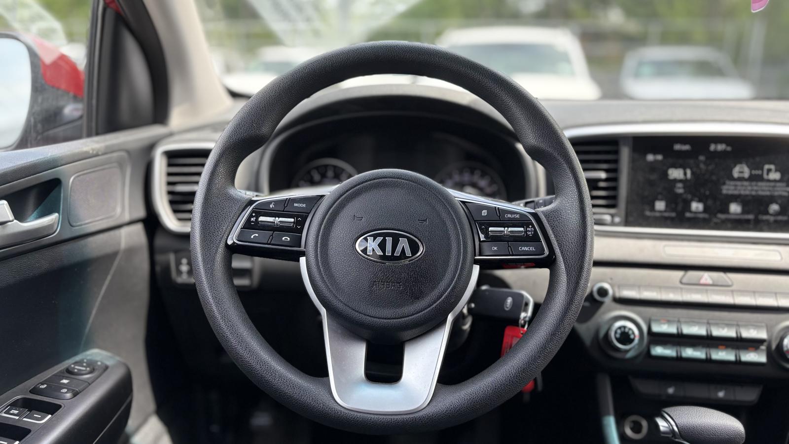 2022 Kia Sportage - Image 8