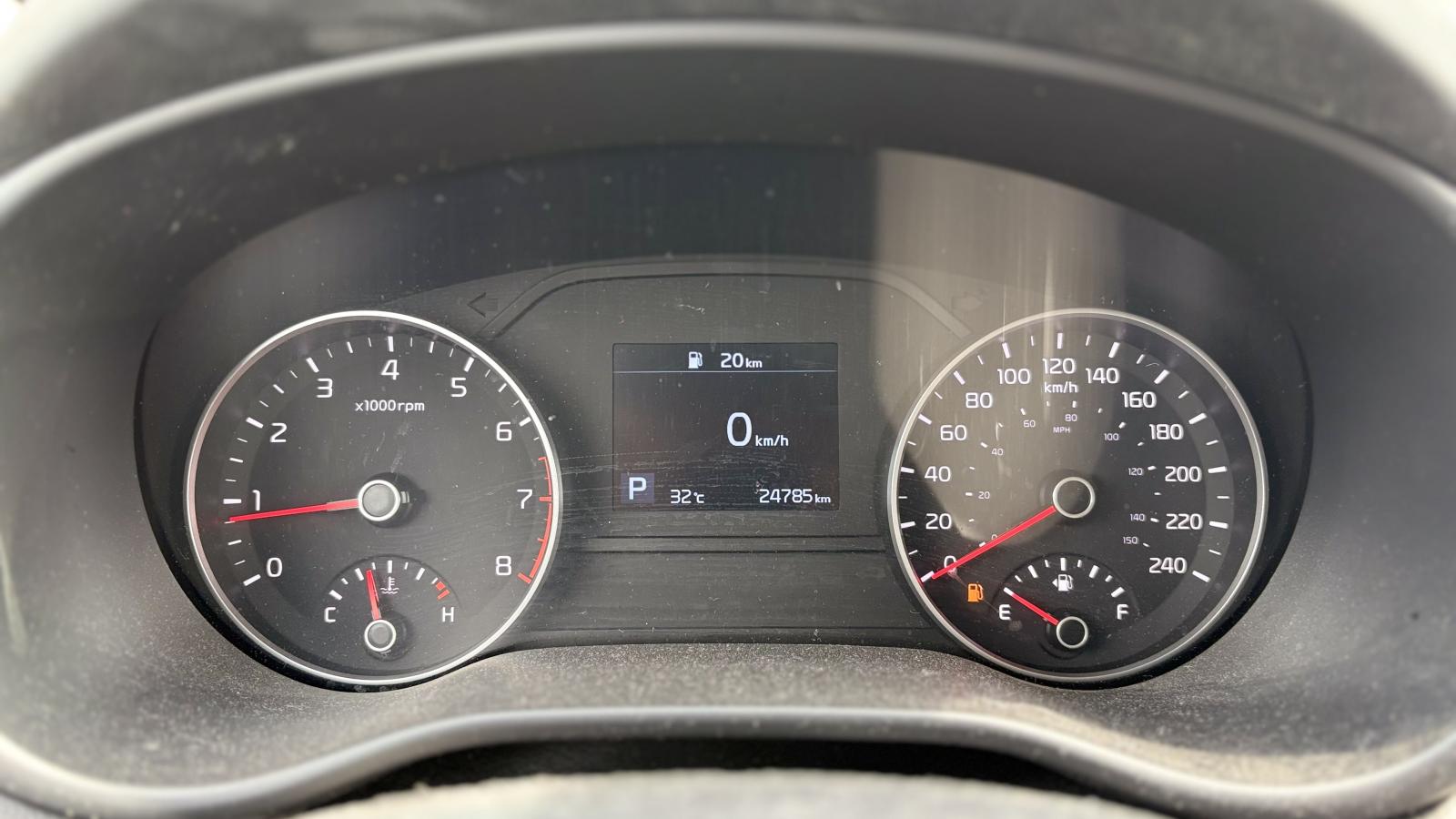 2022 Kia Sportage - Image 16