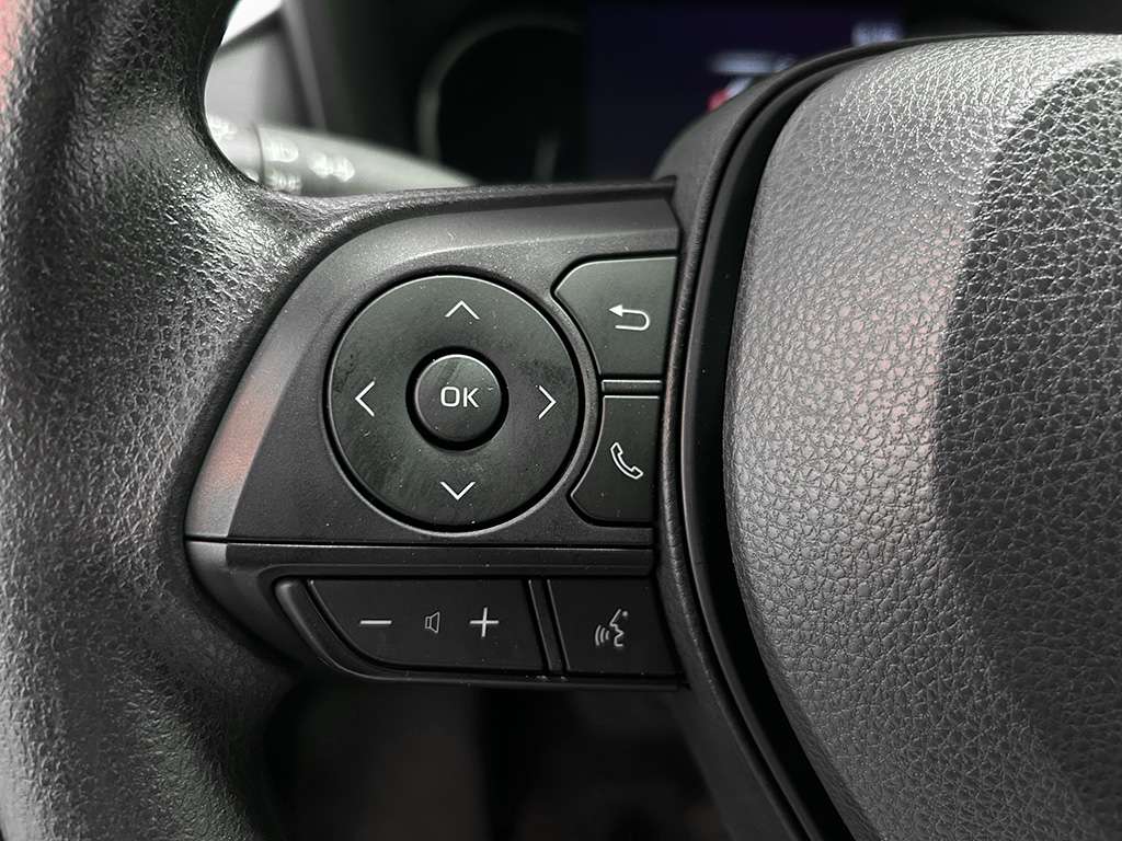 2023 Toyota Rav4 - Image 10