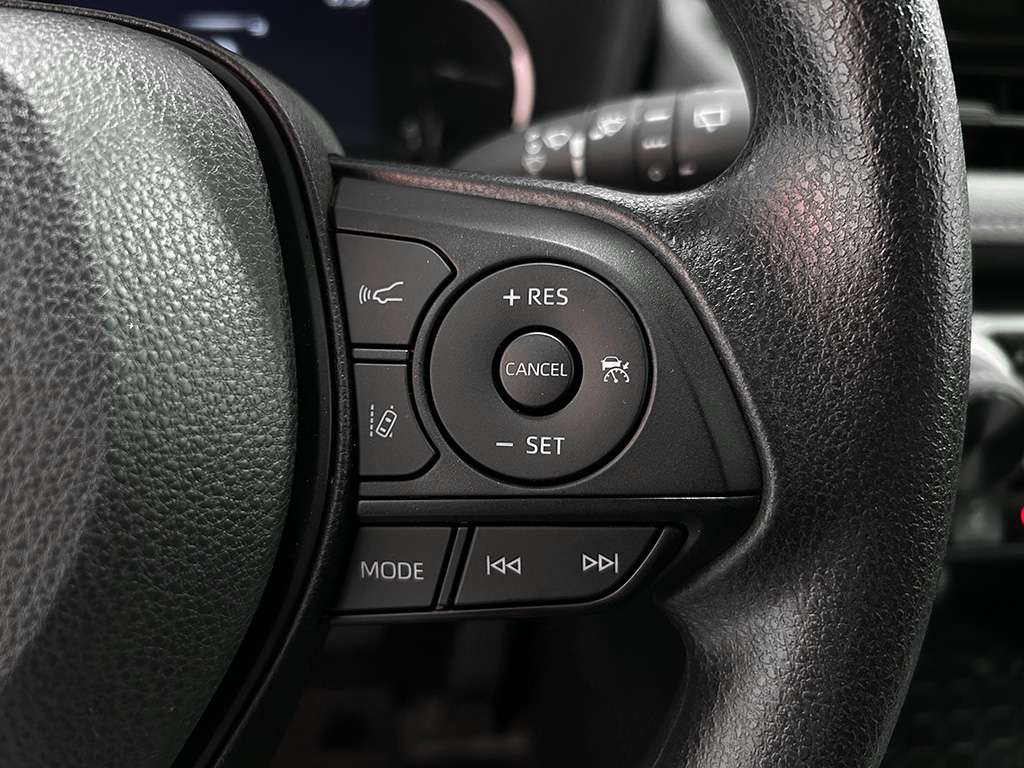 2023 Toyota Rav4 - Image 12