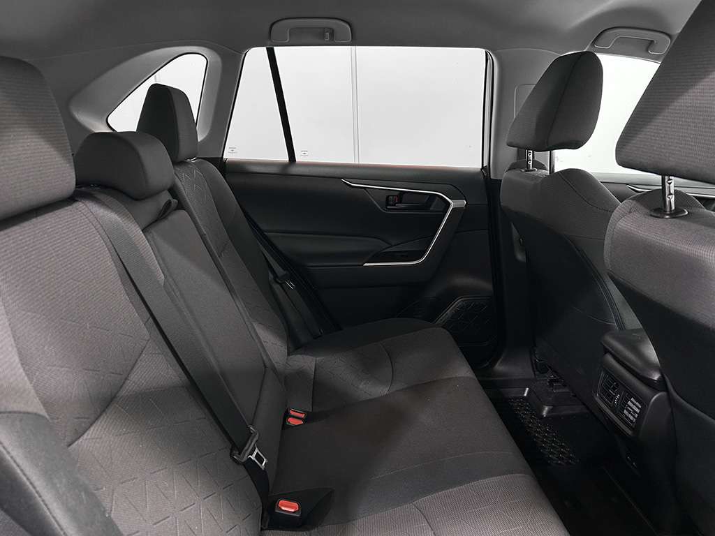 2023 Toyota Rav4 - Image 19