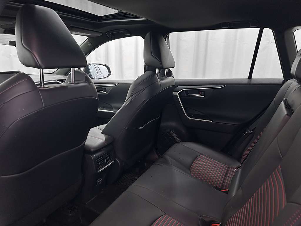 2022 Toyota Rav4 Prime - Image 17