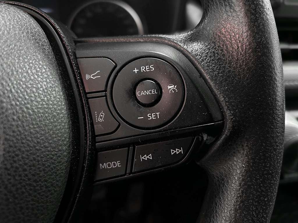 2020 Toyota Rav4 - Image 12