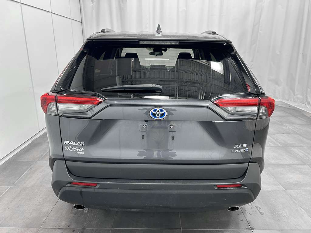 2023 Toyota Rav4 - Image 5