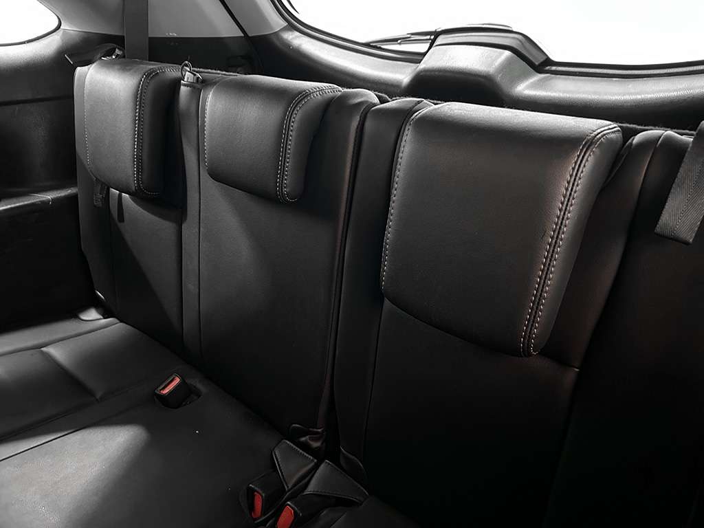 2018 Toyota Highlander - Image 18