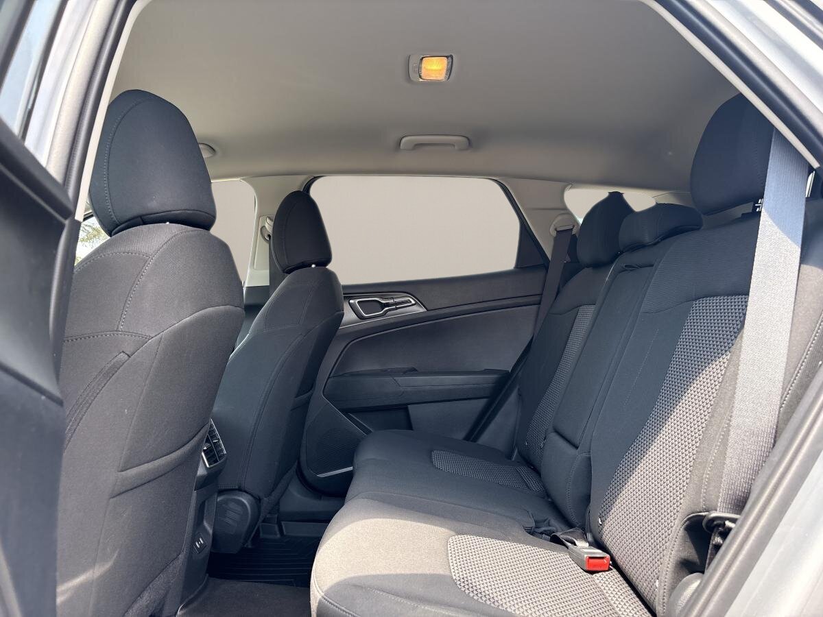2026 Kia Sportage - Image 6