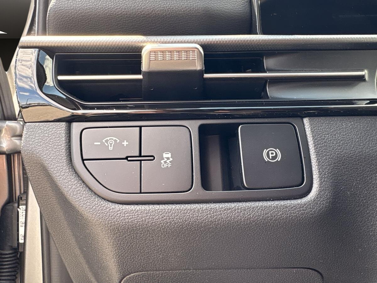 2026 Kia Sportage - Image 20