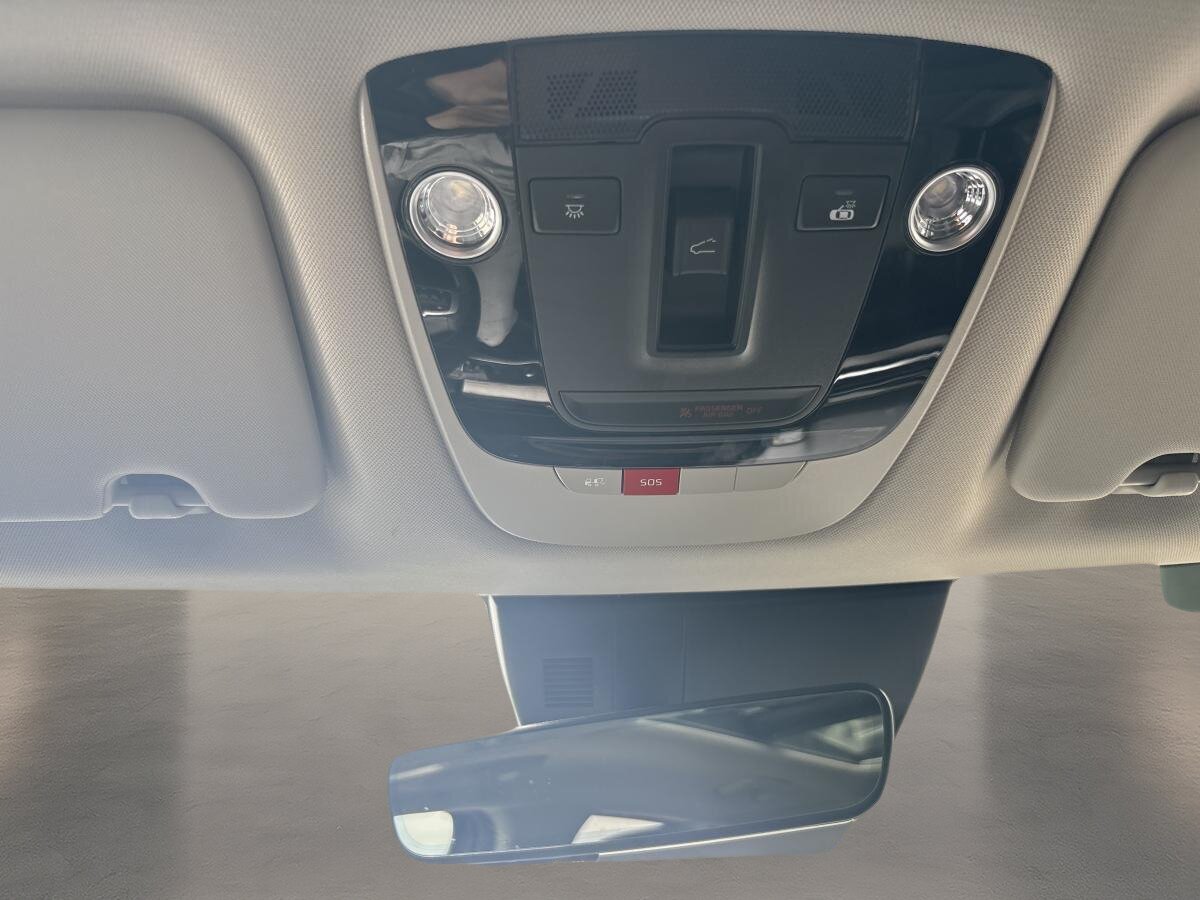 2024 Kia Sportage - Image 18