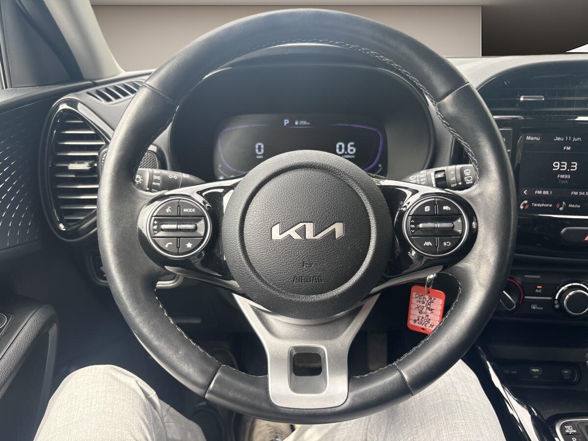2023 Kia Soul - Image 13