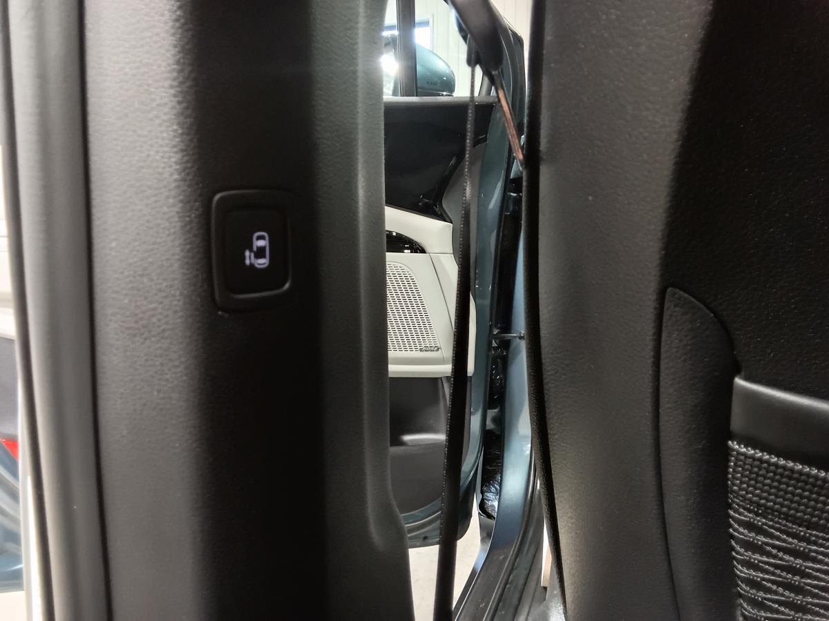 2024 Kia Carnival - Image 36