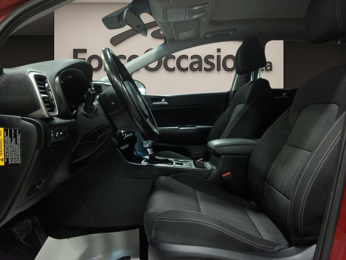 2022 Kia Sportage - Image 9