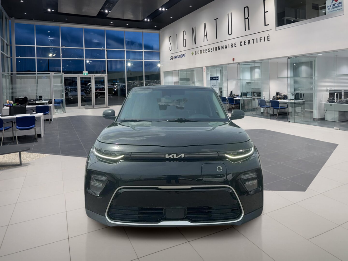 2023 Kia Soul EV - Image 2