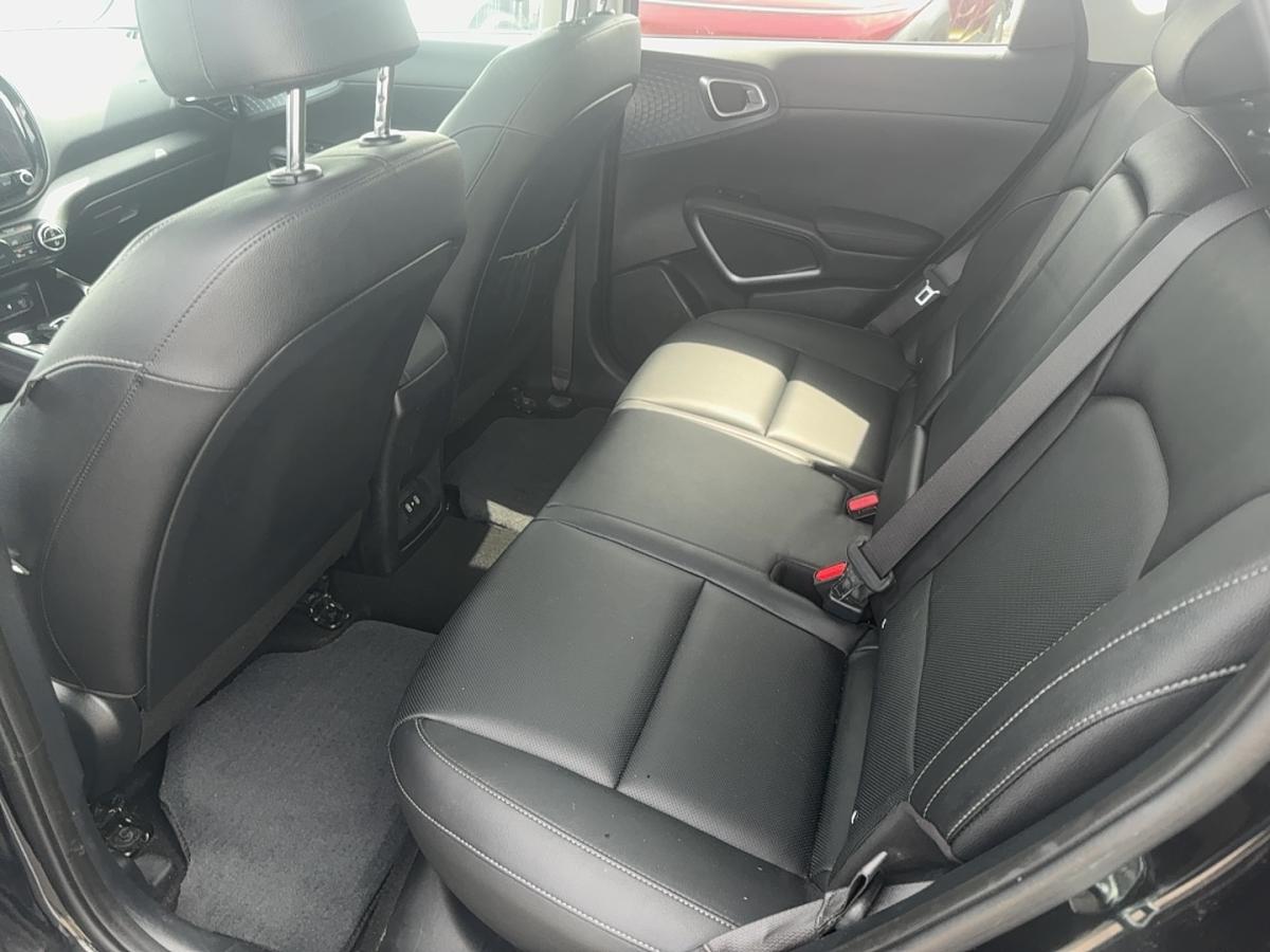 2023 Kia Soul EV - Image 16