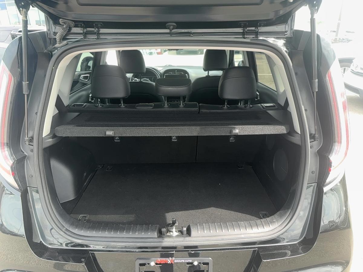 2023 Kia Soul EV - Image 18