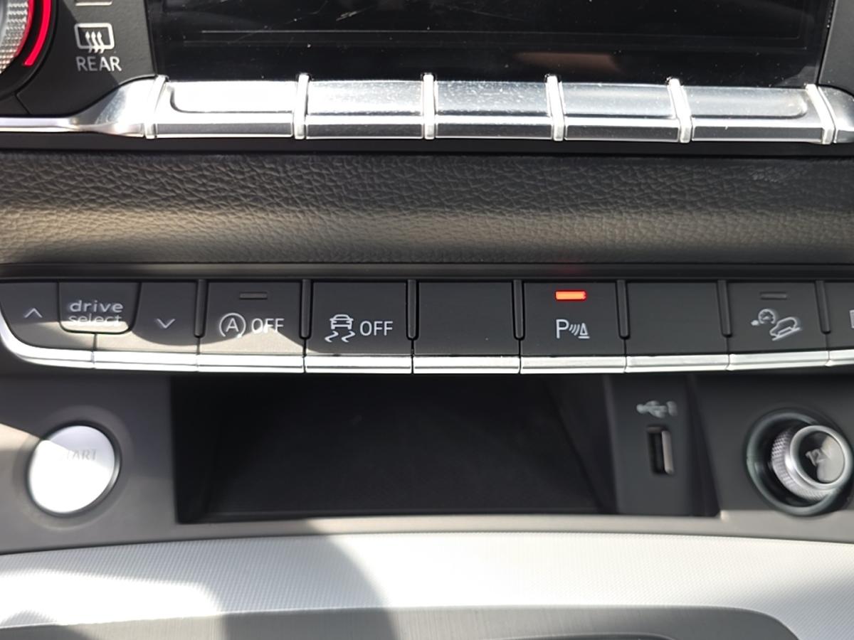 2018 Audi Q5 - Image 26