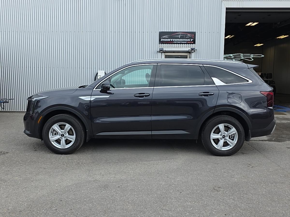 2025 Kia Sorento - Image 5