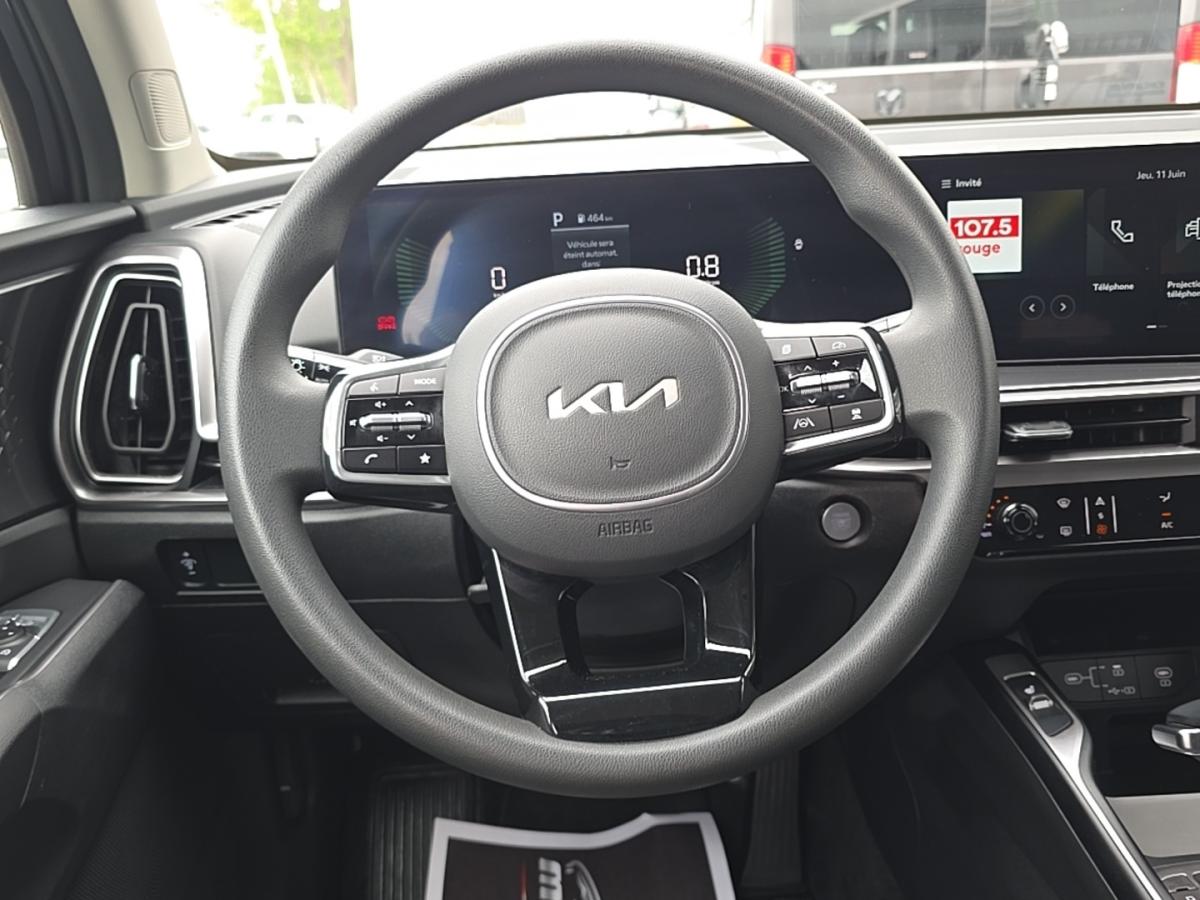 2025 Kia Sorento - Image 10