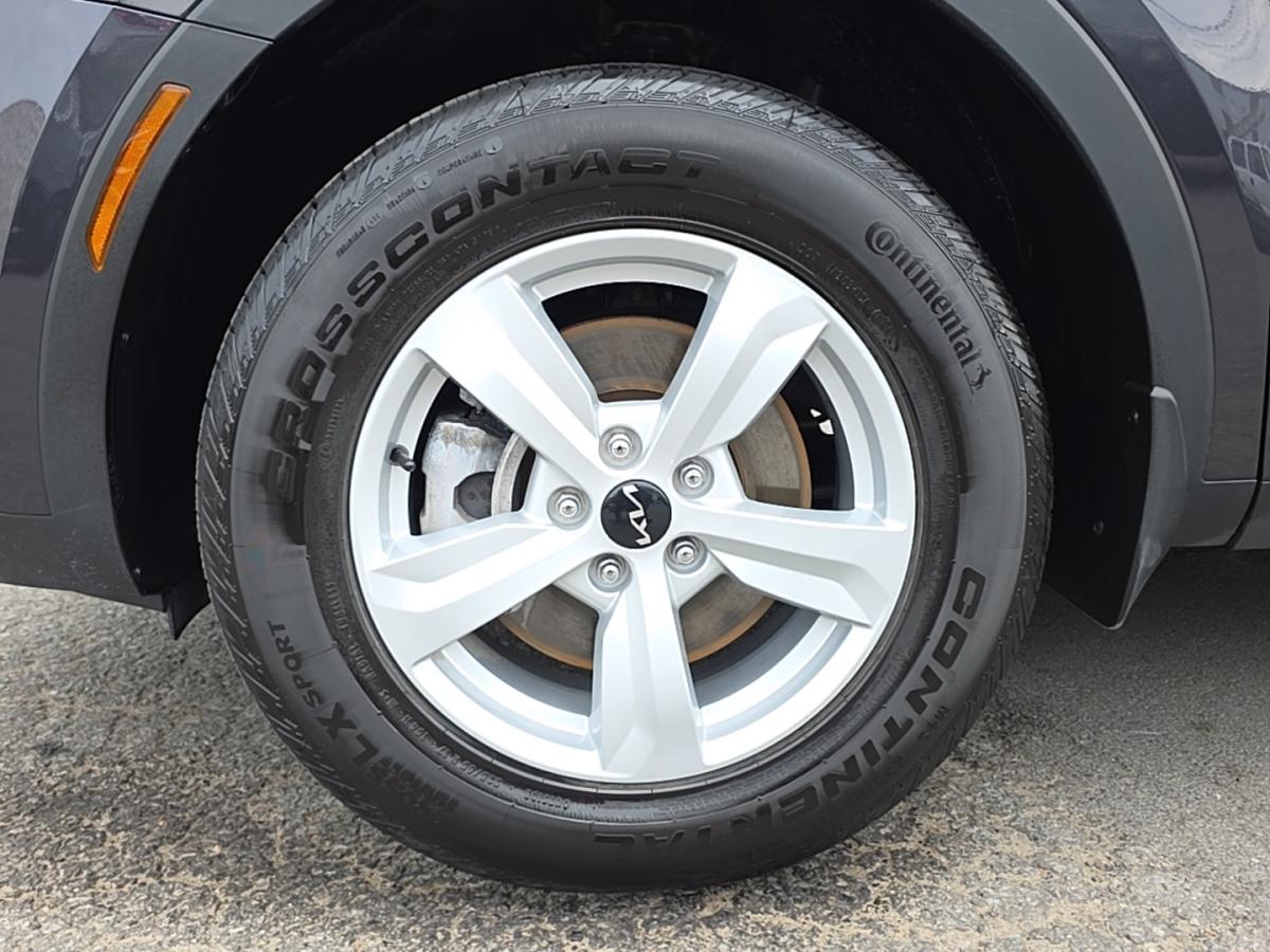 2025 Kia Sorento - Image 14
