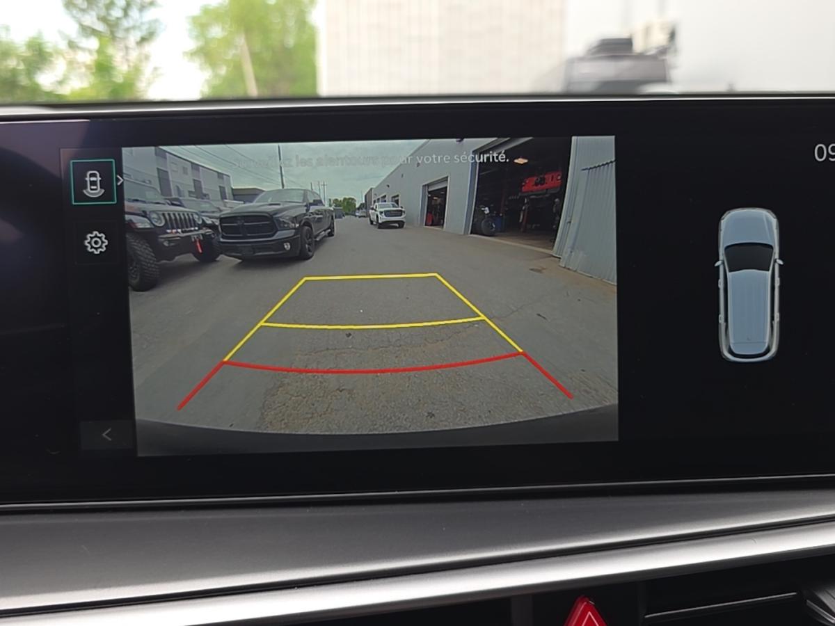2025 Kia Sorento - Image 17