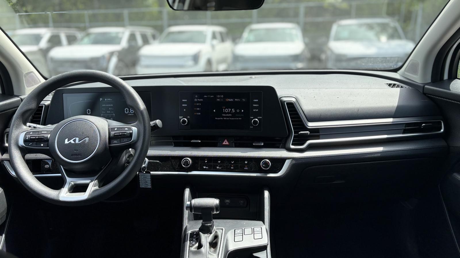 2023 Kia Sportage - Image 7