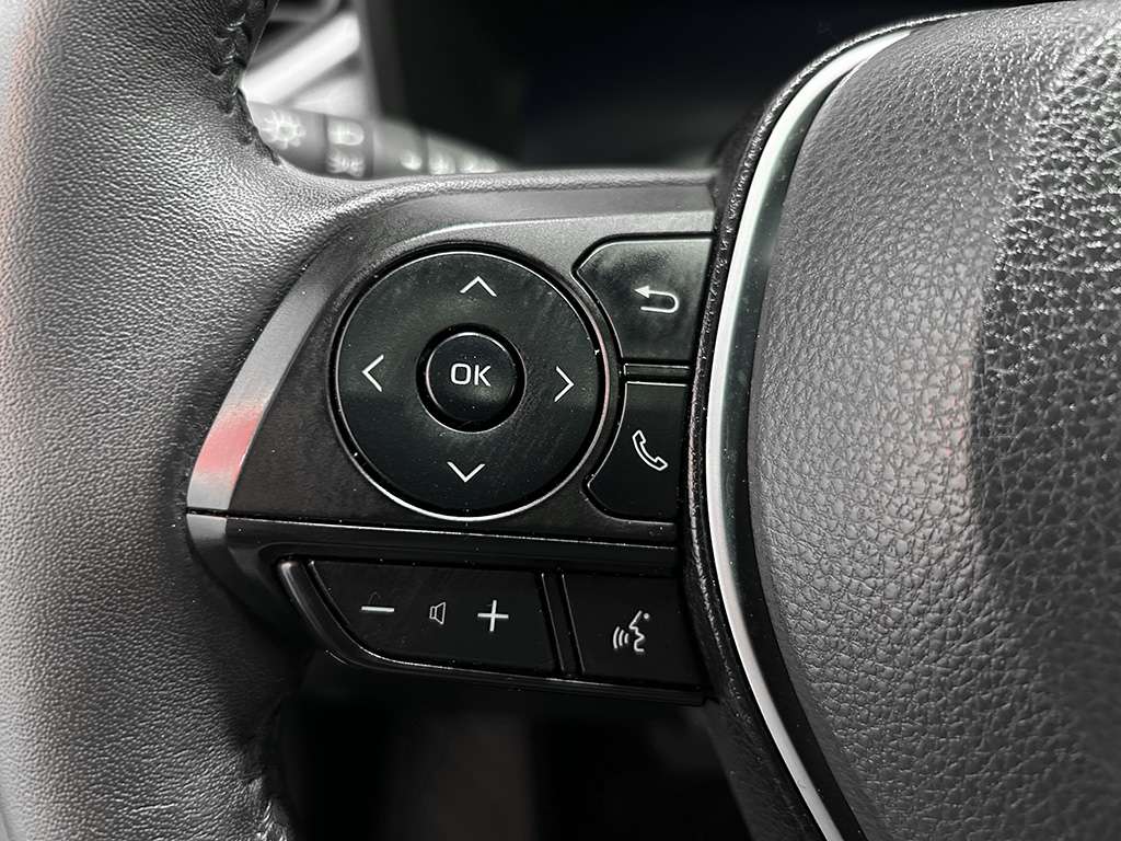 2023 Toyota Rav4 - Image 10