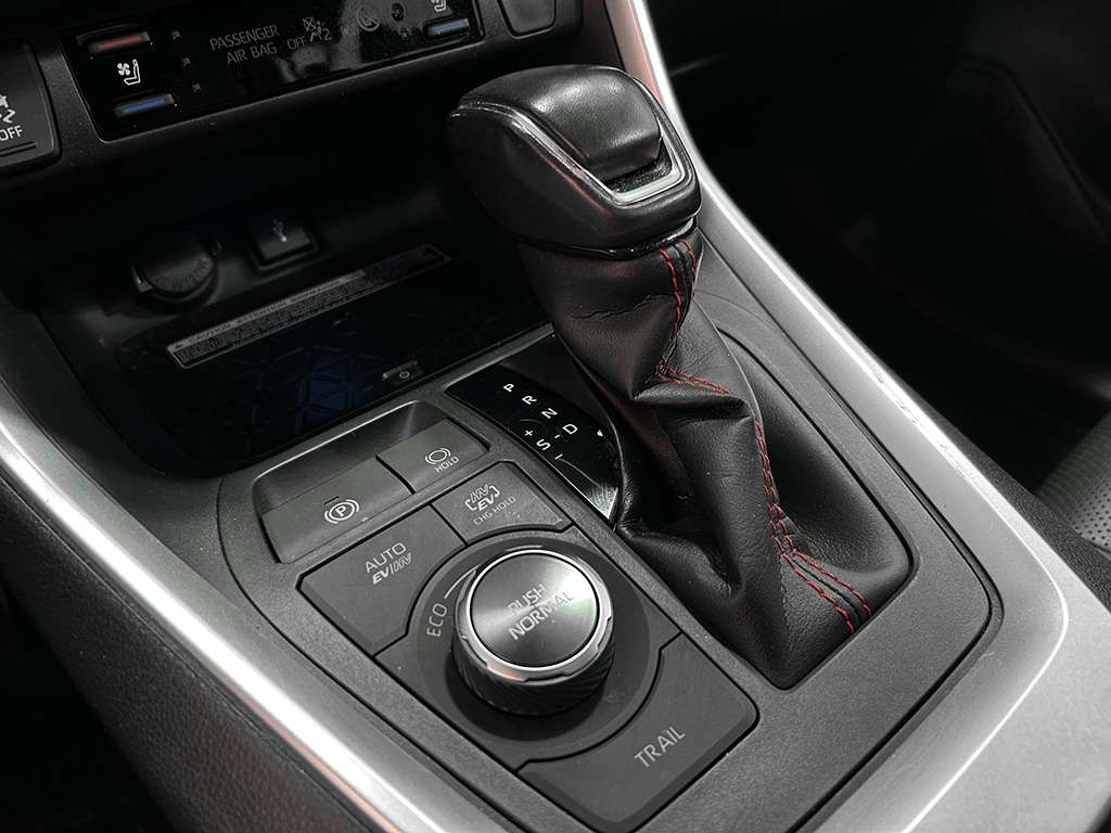 2021 Toyota Rav4 - Image 12