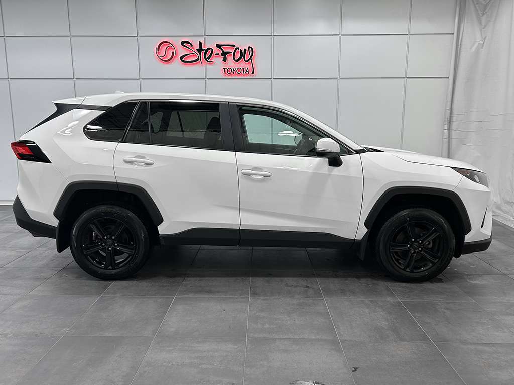 2022 Toyota Rav4 - Image 7