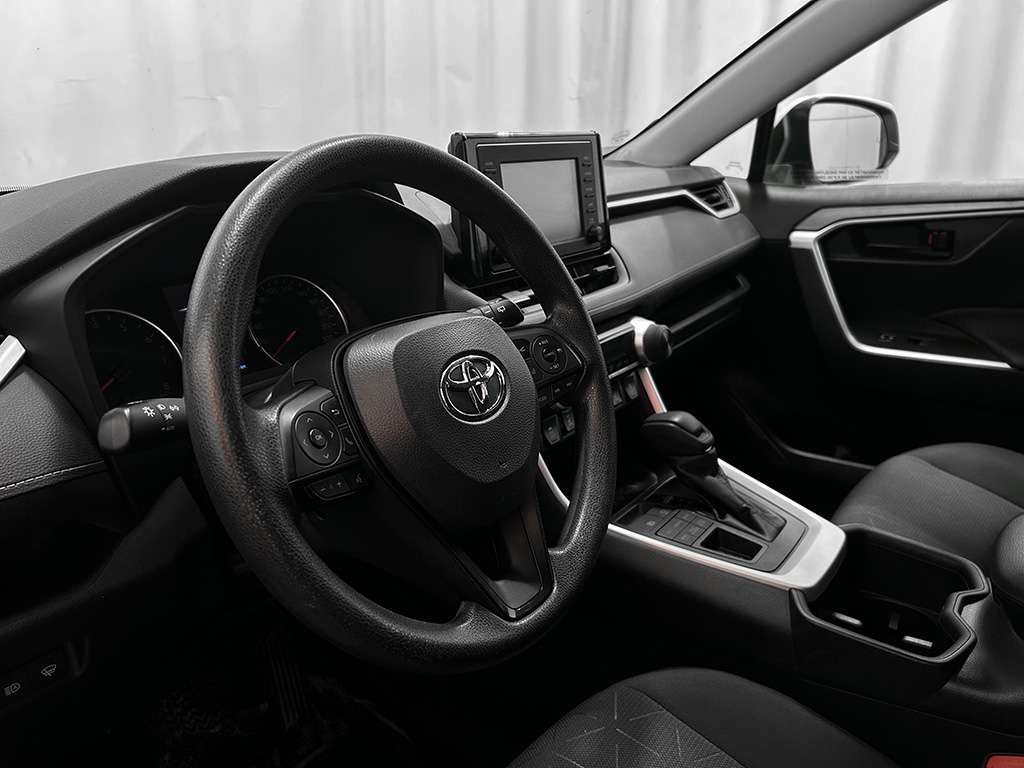 2022 Toyota Rav4 - Image 8