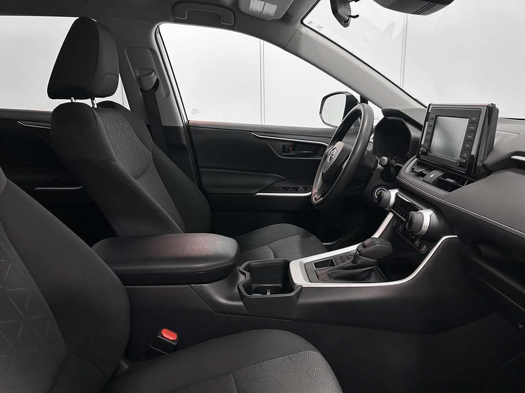 2022 Toyota Rav4 - Image 21