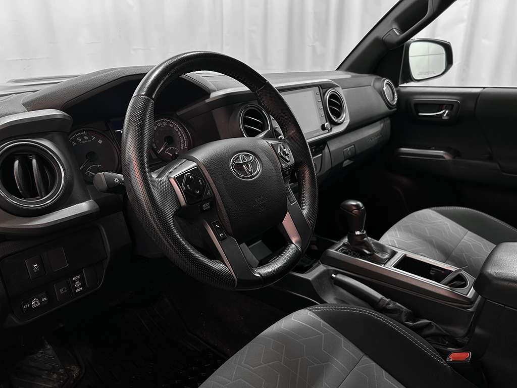 2021 Toyota Tacoma - Image 8