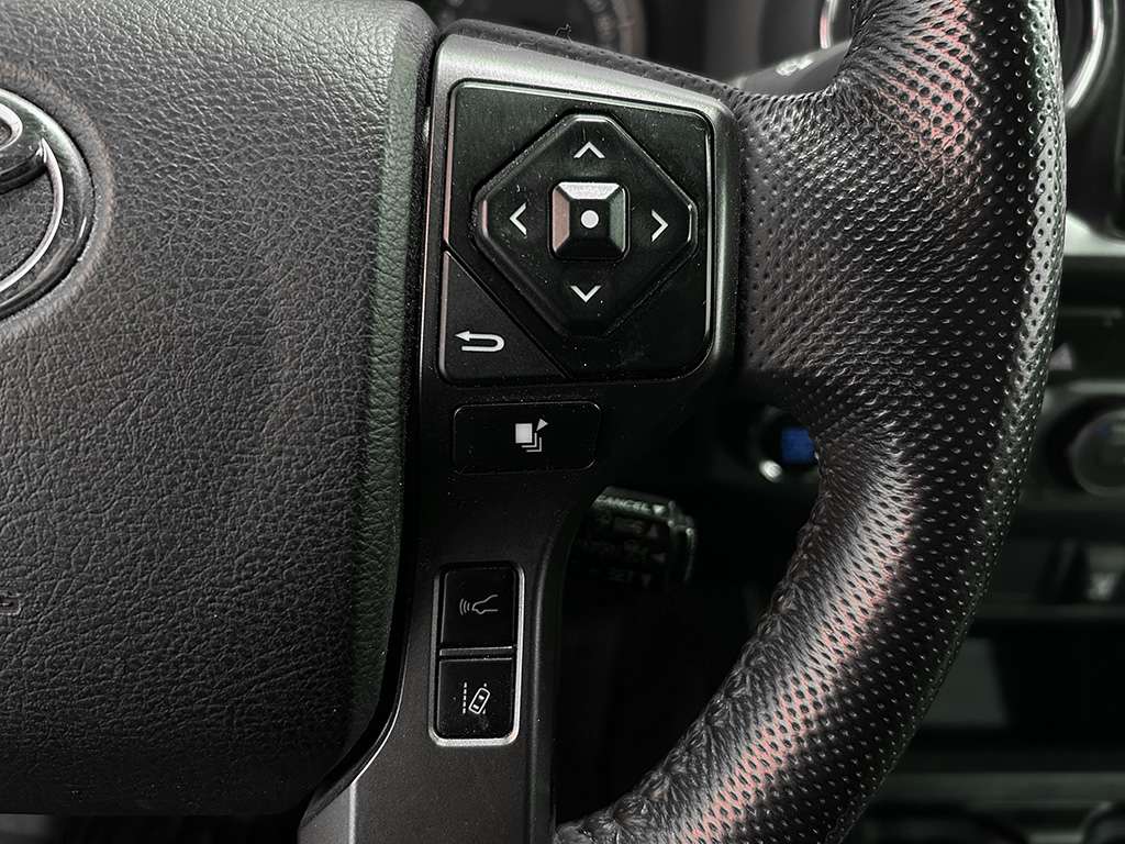 2021 Toyota Tacoma - Image 12