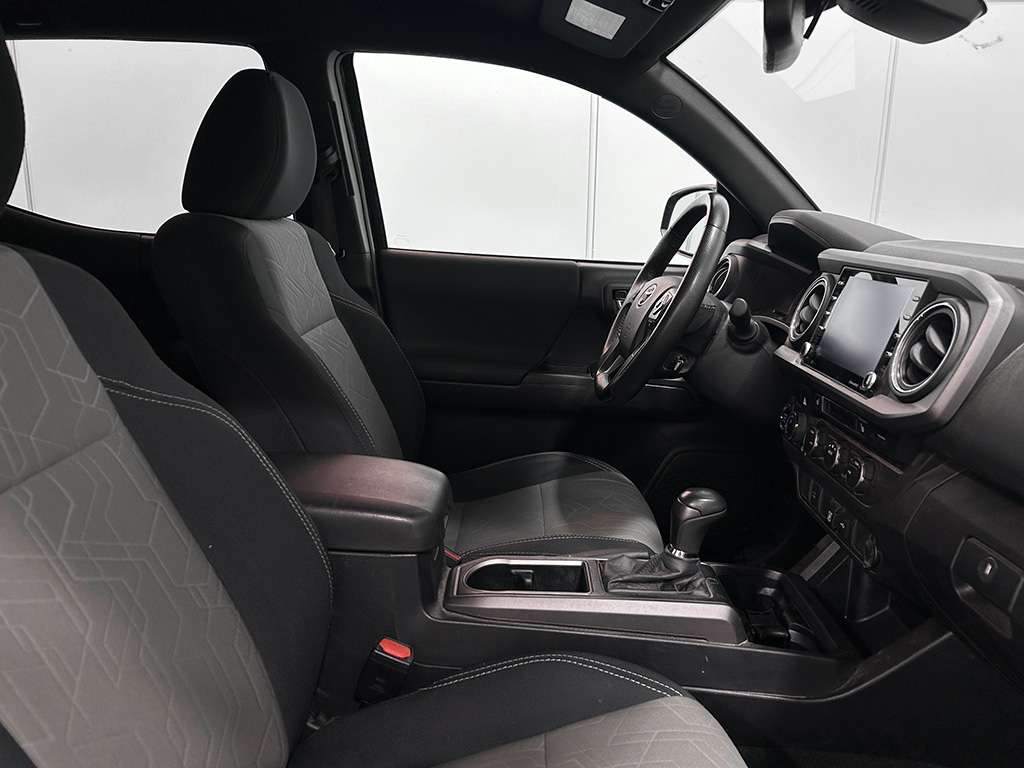 2021 Toyota Tacoma - Image 20