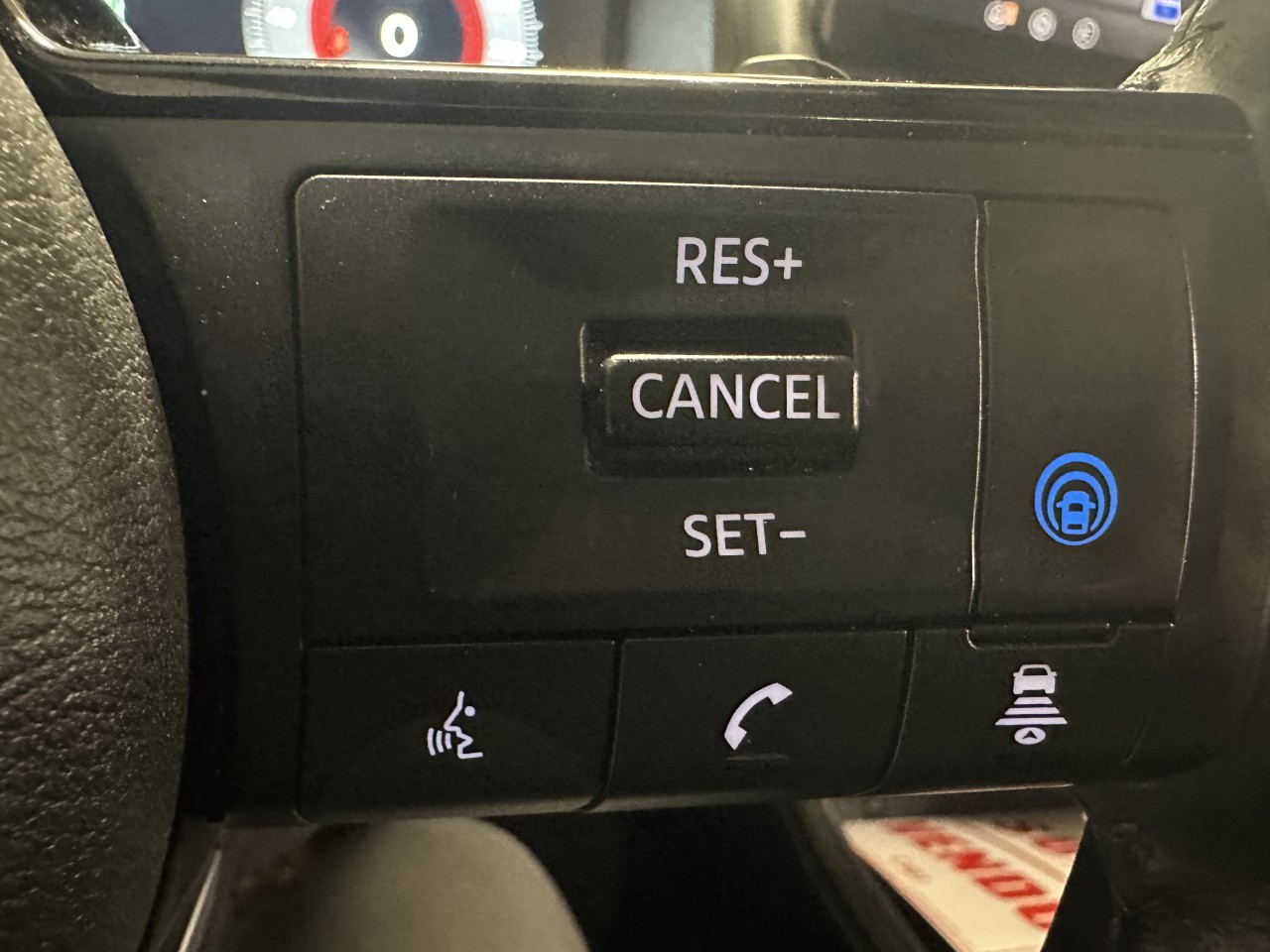 2024 Nissan Rogue - Image 18