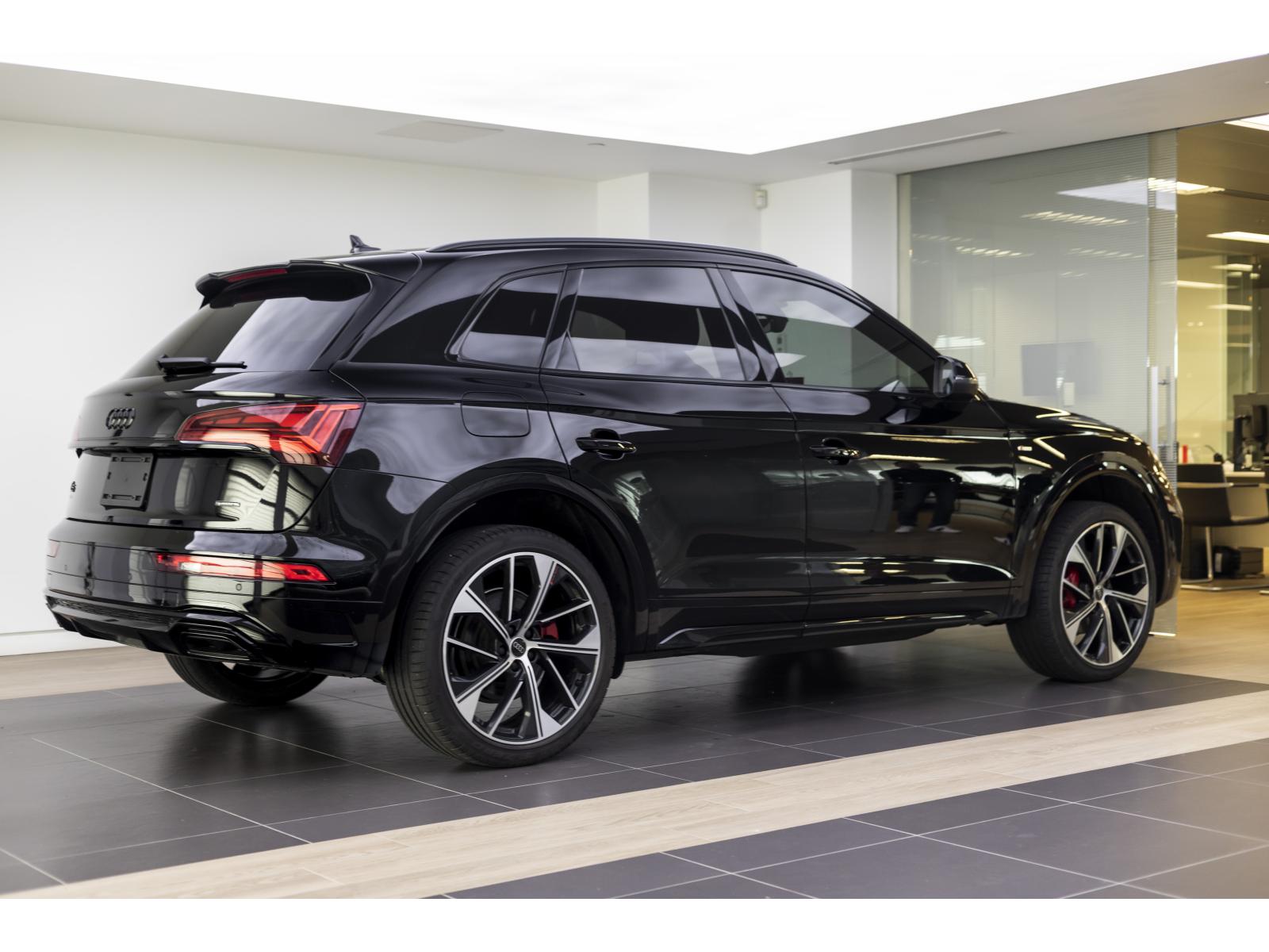 2025 Audi Q5 - Image 8