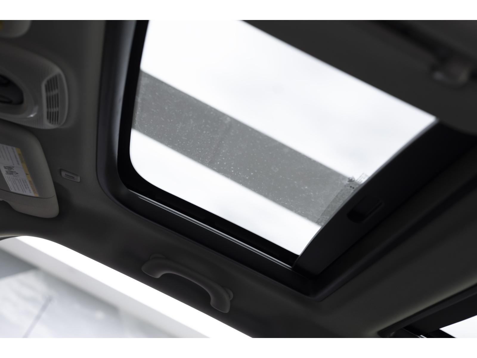 2025 Audi Q5 - Image 28