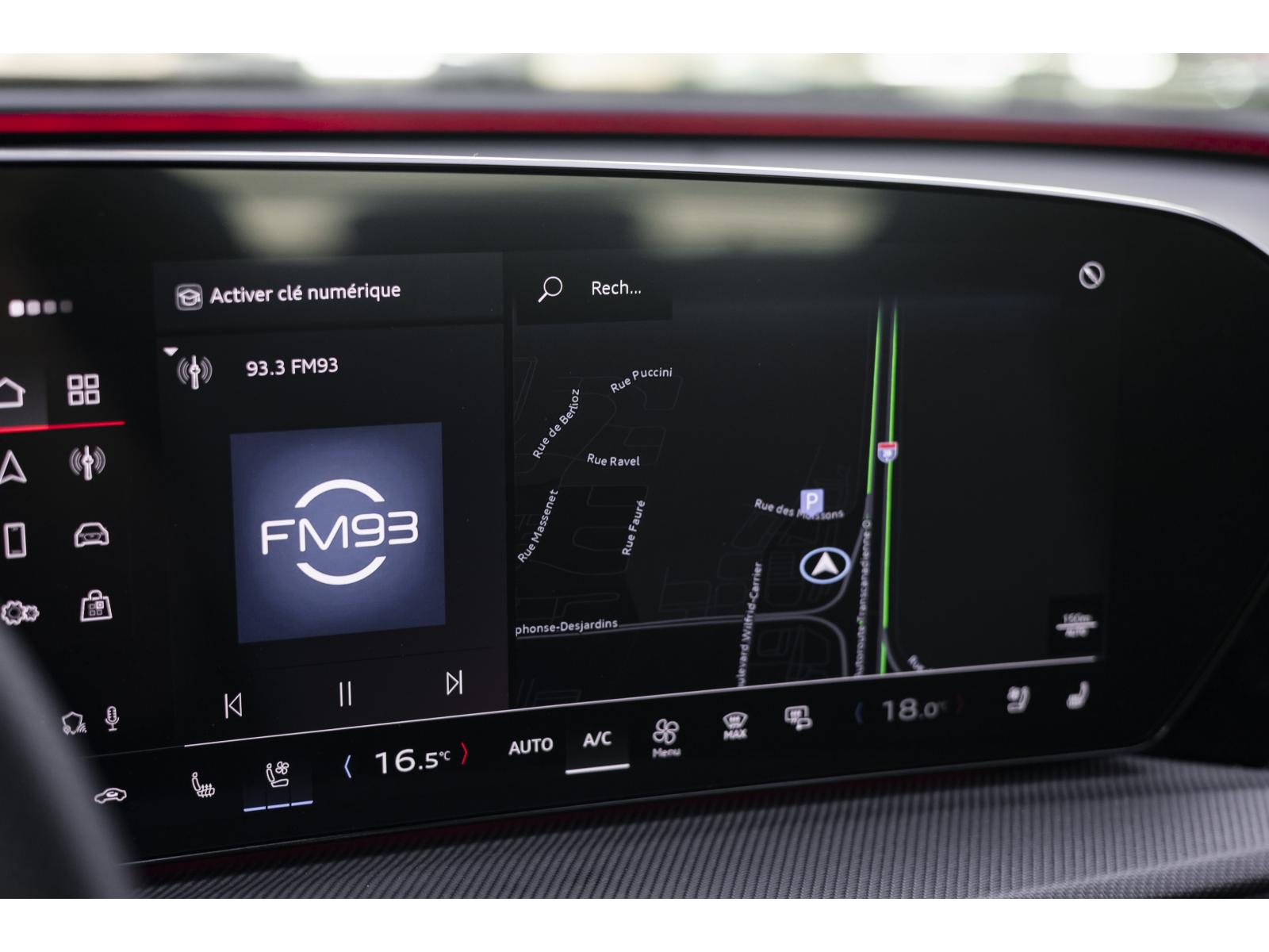 2025 Audi SQ5 - Image 22