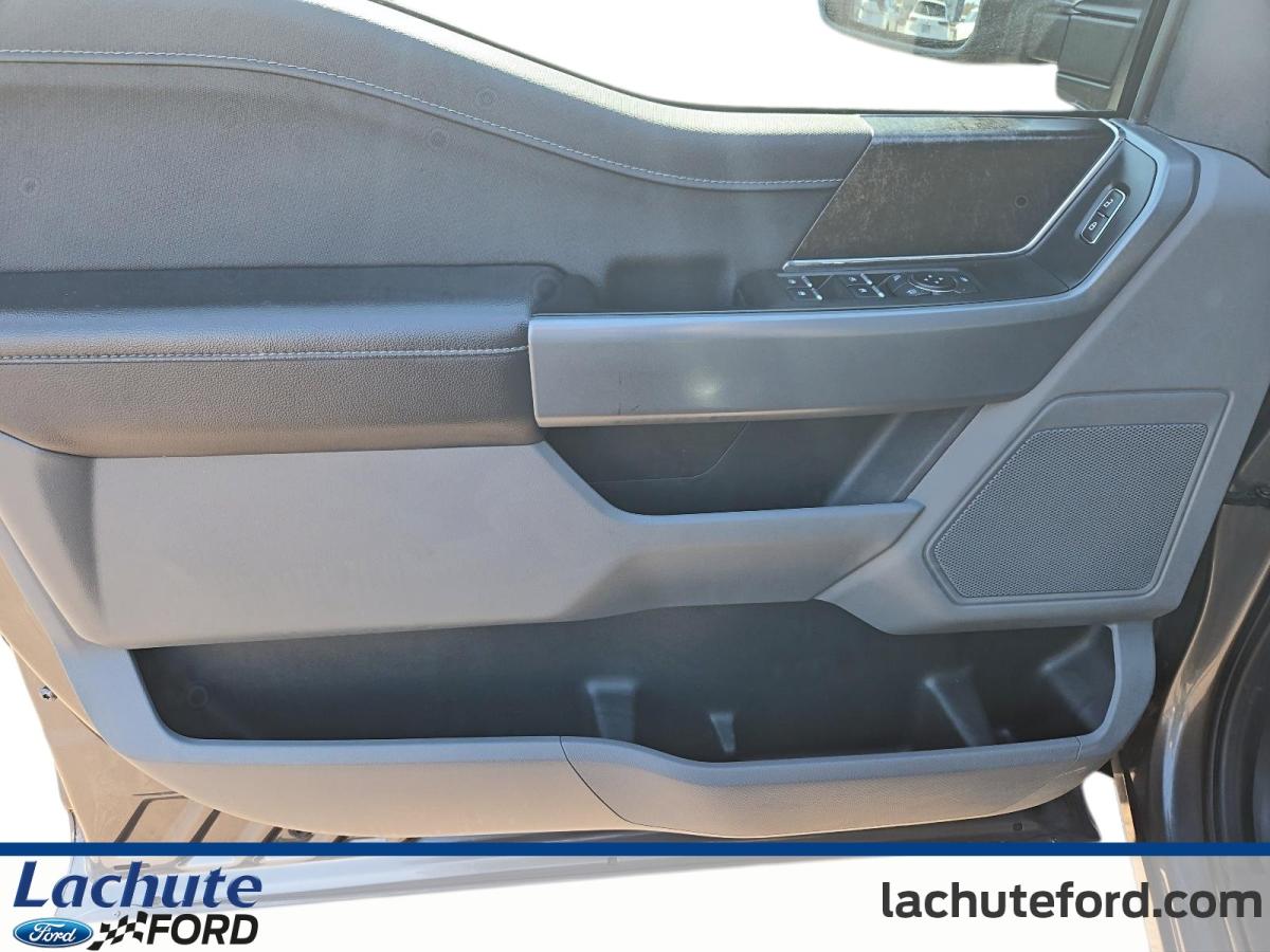 2023 Ford F-150 - Image 12