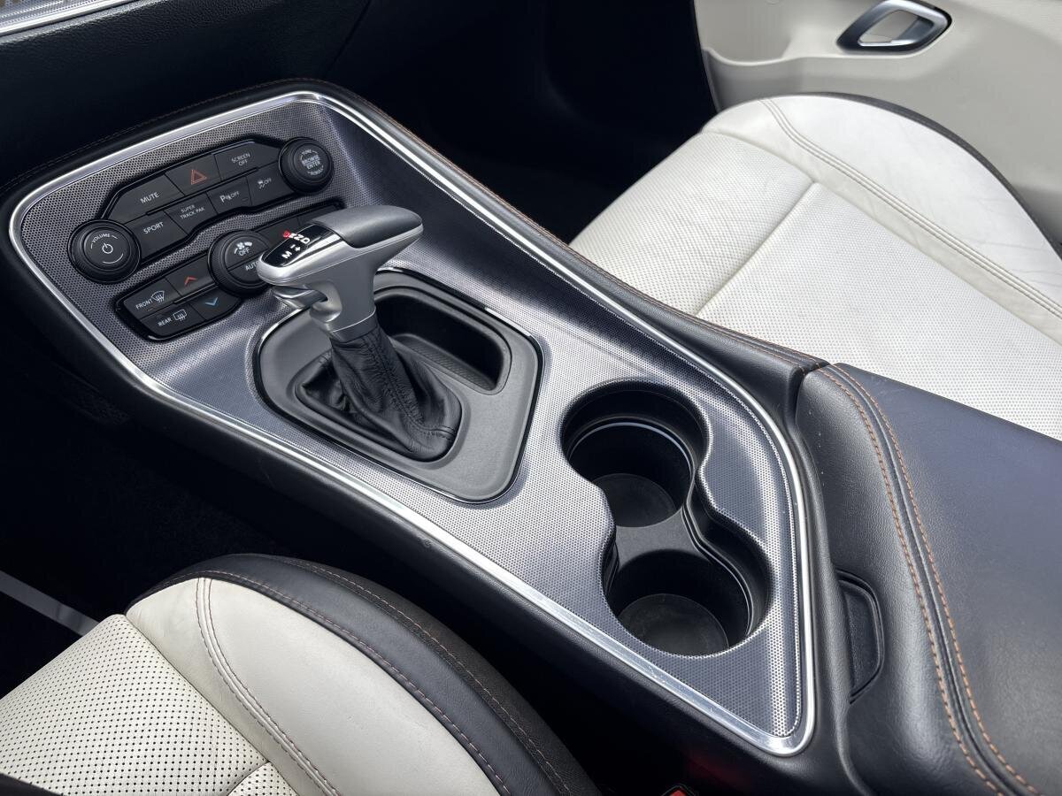 2017 Dodge Challenger - Image 17