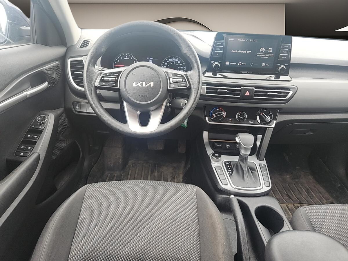 2023 Kia Seltos - Image 3