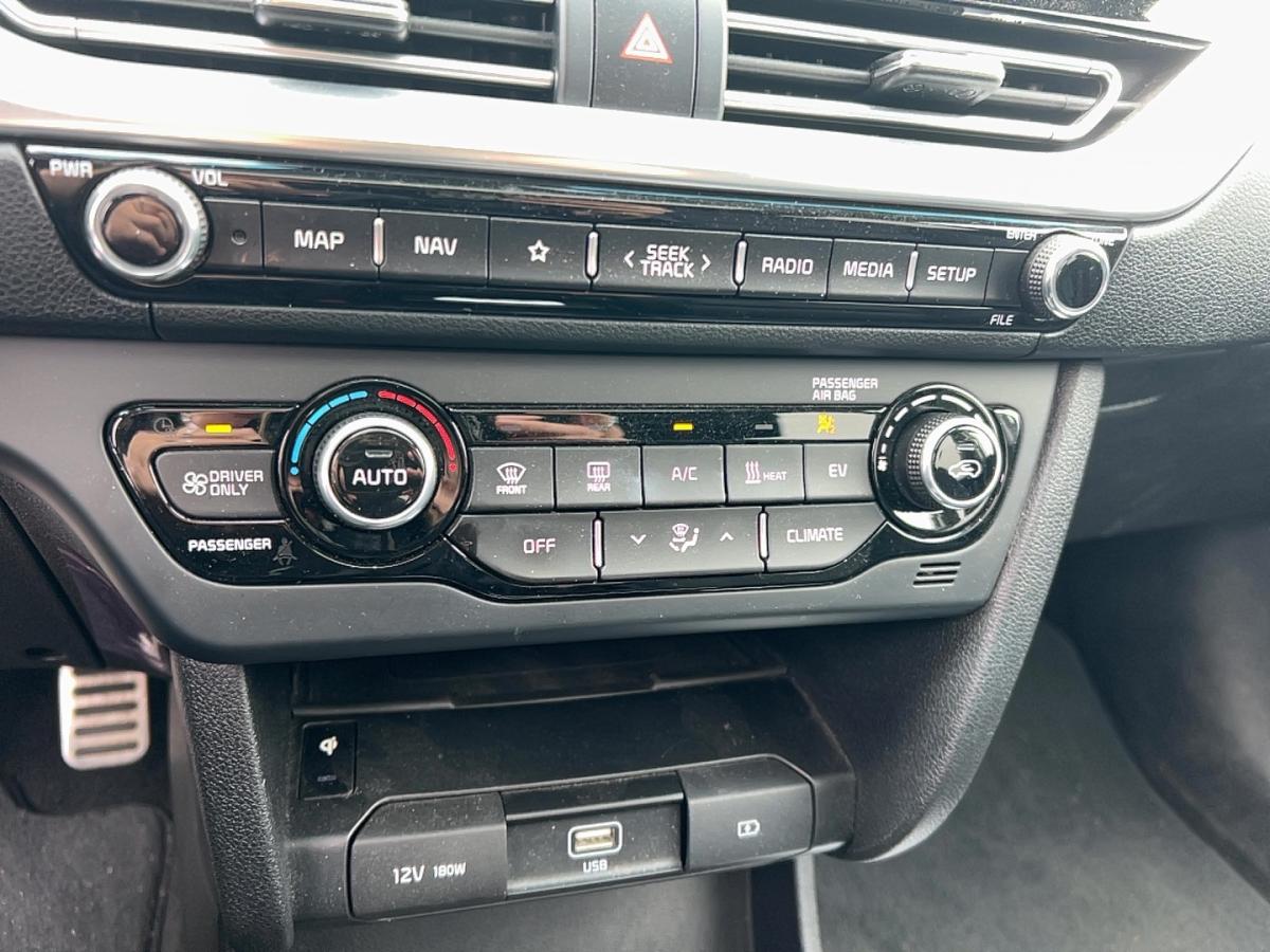 2020 Kia Niro - Image 17