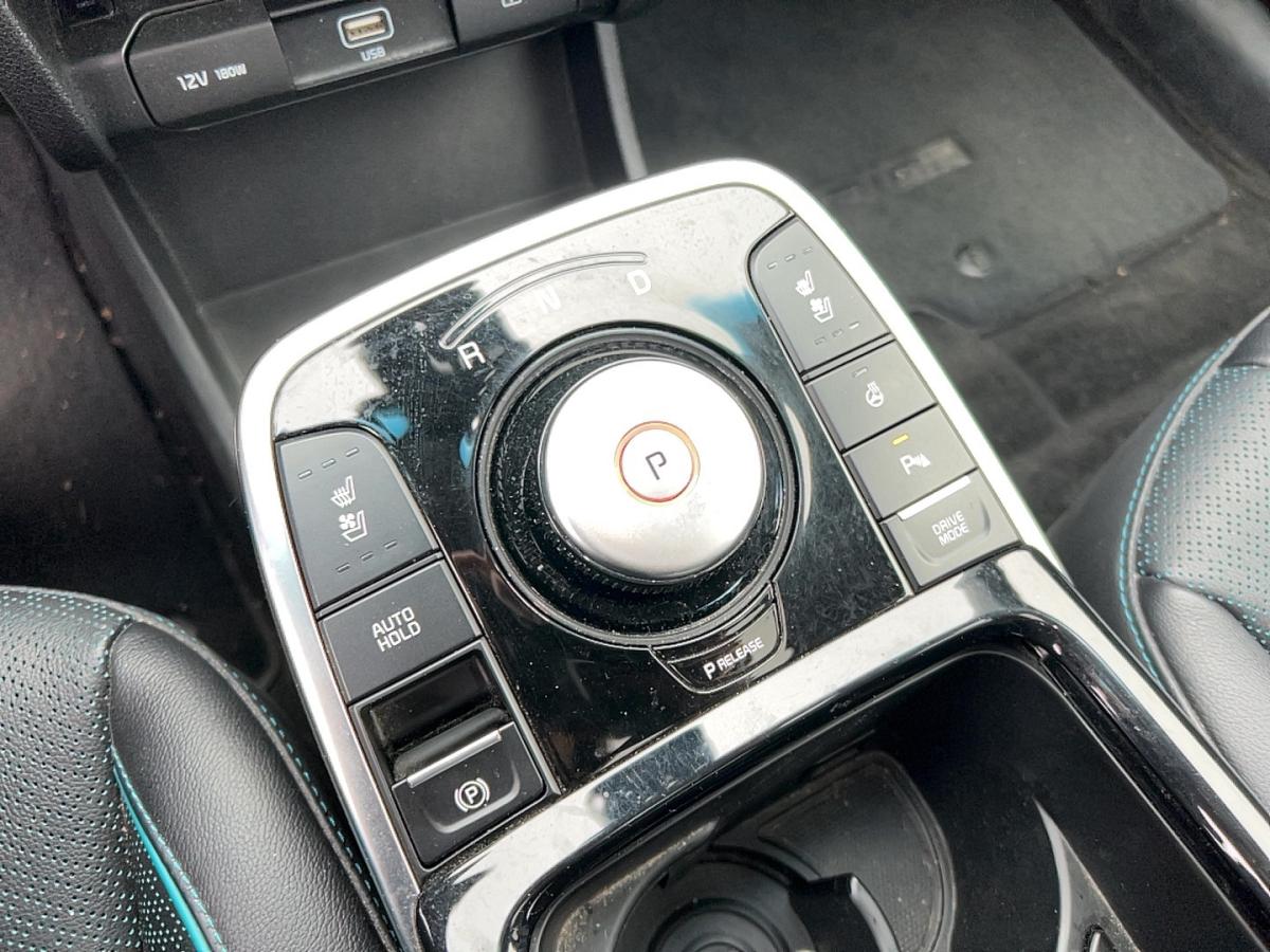 2020 Kia Niro - Image 20