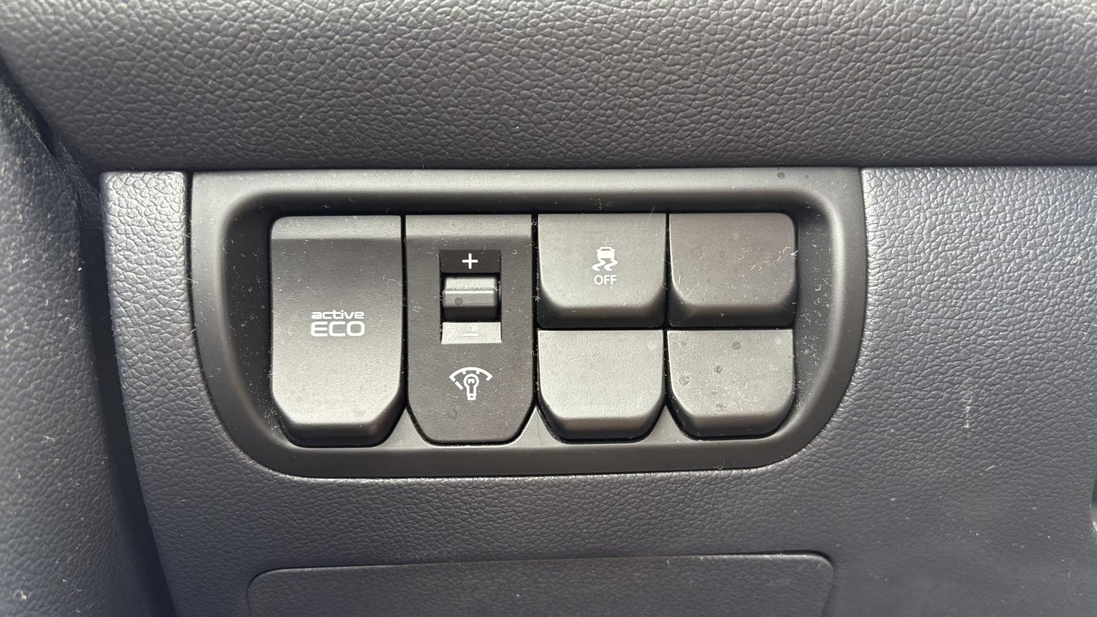 2017 Kia Rio - Image 13